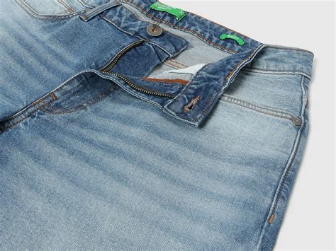 Men Solid Straight Fit Jeans – United Colors of Benetton Store