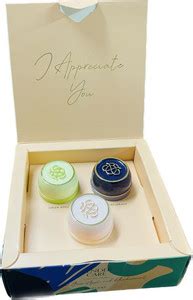 Oriflame Sweden TENDER CARE GIFT SET (BLACKCURRANT , GREEN , NATURAL ...