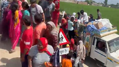 women clashed with each other during distribution of ration in flood ...