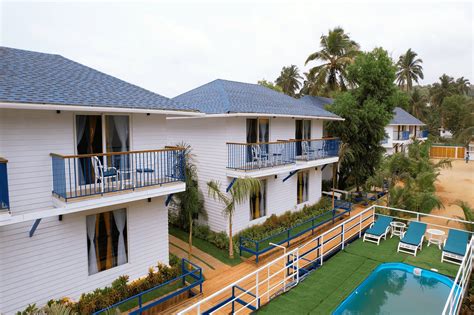 SANDBANKS BEACH VILLAS, MORJIM (Goa) - Hostel Reviews, Photos, Rate ...