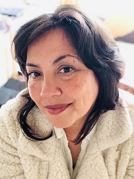 Five Nights at Freddy's: Fazbear Frights Graphic Novel Collection Vol ...