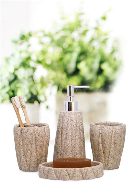 Get Sand Textured Ribbed Poly Resin Bathroom Set at ₹ 1848 | LBB Shop
