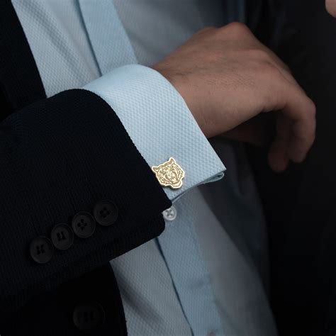 Tiger Head Cufflinks for Men – Gold Statement Style – Jeluxa