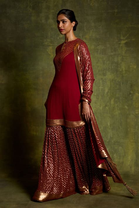 Gharara Set in Gold Sequin Embroidery – Nakul Sen