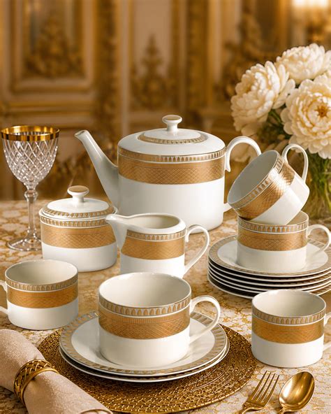 Luxury Porcelain Dinnerware & Tableware in India | Vola Global