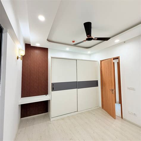 Resale 4 Bedroom 2939 Sq.Ft. Apartment in Unitech The Close South ...