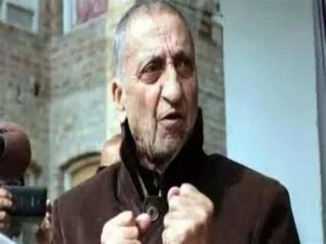 Former Hurriyat chief Abdul Gani Bhat dead