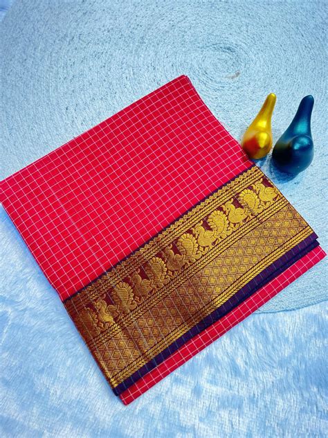 Graceful Checked Weave Saree with Traditional Woven Border - MAGENTA ...