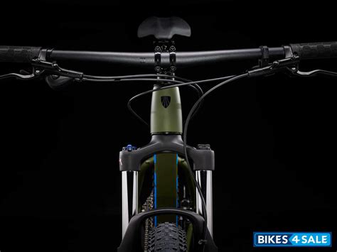Trek Roscoe 6 Bicycle price, colours, pictures, specs and reviews ...