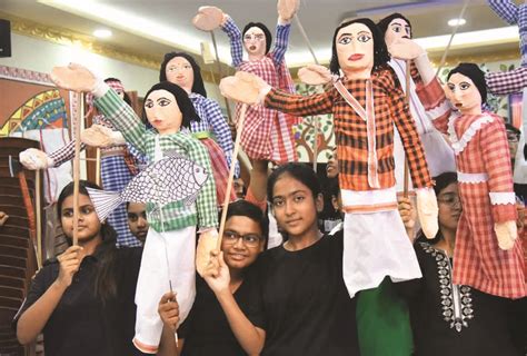 Students turn puppeteers to highlight social issues & science through ...