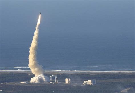 See France test-fire an M51 strategic missile into the Atlantic