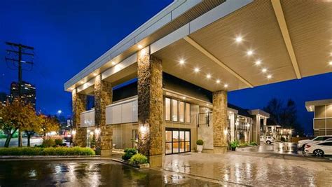 BEST WESTERN PLUS BURNABY HOTEL - Motel Reviews, Photos, Rate ...