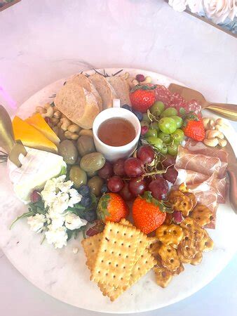 LUXE BLOOMS FLOWER CAFE, Ottawa - Restaurant Reviews, Phone Number ...