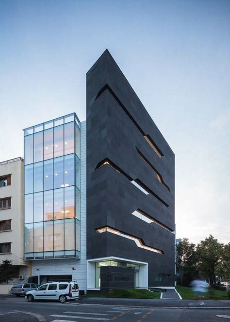 Small Office Building 的图像结果