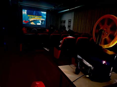 MI MUNDO EN SUPER-8: EL SÚPER-8 ENGANCHA AL PÚBLICO... EN LA CORUÑESA ...