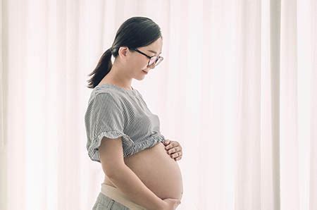 准妈妈逐周记录自己的孕肚变化，到了孕38周这肚子大的也是没谁了,亲子,孕产,好看视频