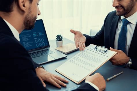 Interview Candidate 的图像结果