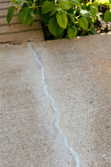 Fix Concrete Cracks: Step-by-Step Guide | HGTV