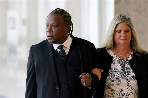 Aretha Franklin's sons clash over her wishes in trial over dual wills | Court TV