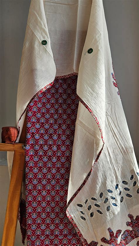 Maroon’n’offwhite ajrakh print cotton kurta dupatta set – Blocks & Threads