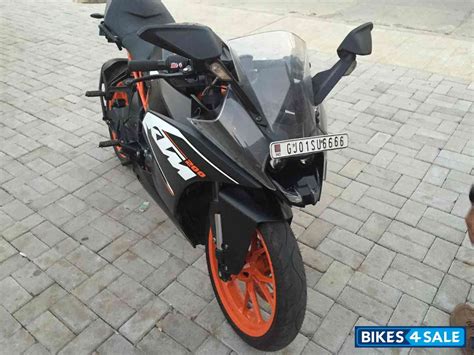 Used 2015 model KTM RC 200 for sale in Ahmedabad. ID 119868. Black Mate ...