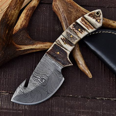 Hunting Knife With Gut Hook