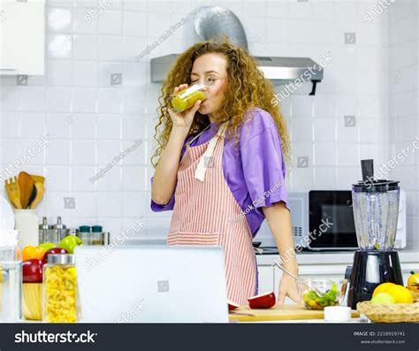 815 Belly Apron Images, Stock Photos & Vectors | Shutterstock