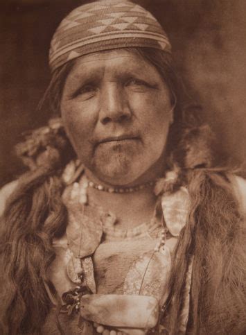 Fascinating portraits of the Native American Hupa tribe | The Vintage News