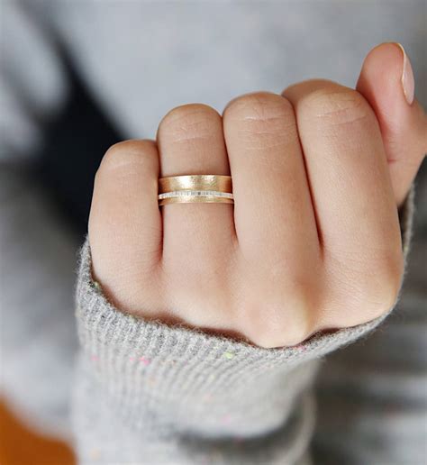 9ct Gold Spinner Ring Womens