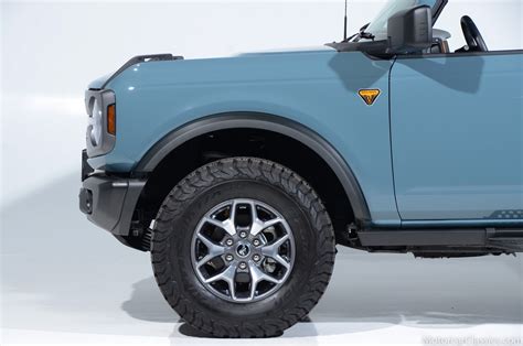 2022 Ford Bronco Badlands 2-Door Will Make You Feel Area 51 Blue About the Price - autoevolution