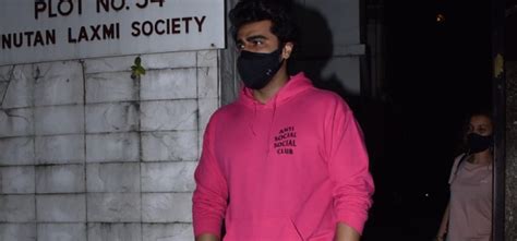Arjun Kapoor's Grocery Shopping Outfit Is For Rs 37K With Off-White ...