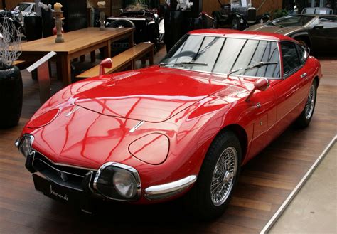 Car: Toyota 2000 GT