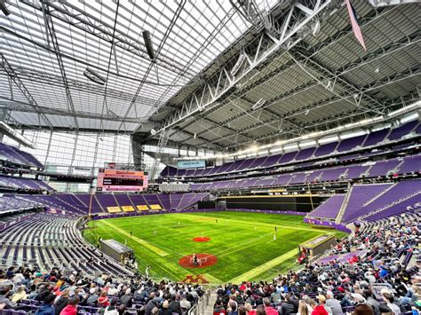 Baseball at U.S. Bank Stadium 的图像结果