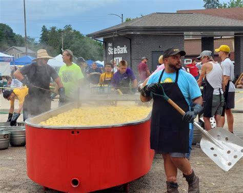 Photos: Mendota Sweet Corn Festival hands out sweet corn, hosts parade ...