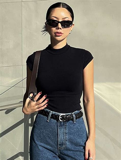 DAZY Mock Neck Ribbed Knit Tee | SHEIN USA