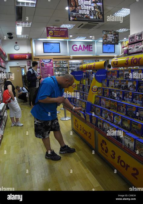 Local Game Store 的图像结果