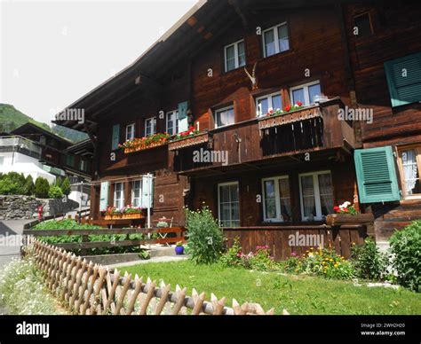 Swiss chalet in Murren, Bernese Oberland, Switzerland Stock Photo - Alamy