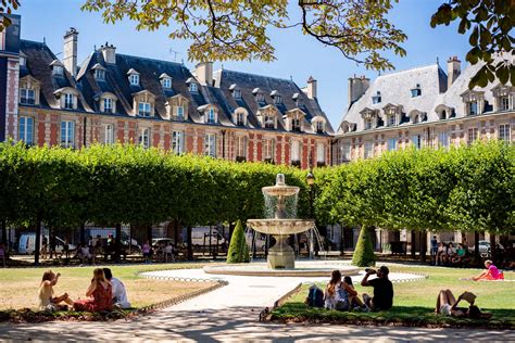 20+ MAGNIFICENT Things to do Le Marais (That'll Enchant You)