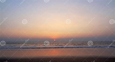 Goa Beach People 的图像结果