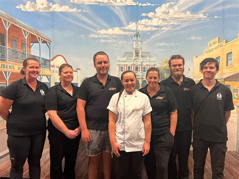 Outback Shack and Birdies Bistro ready to keep people festively fed - The Courier