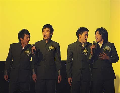 组图：2008明月盛典 现场表演-龙的传人演唱_新浪女性_新浪网