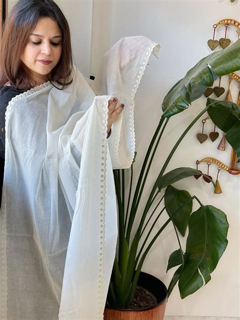 Off-White Cotton Dupatta with Embroidery - Masakalee