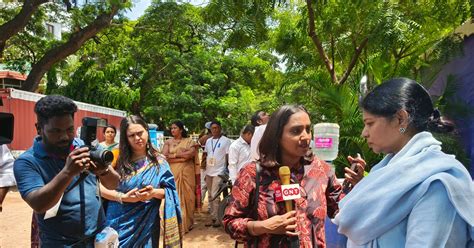 From Displacement to Dreams: Gowri's journey through the lens | UNHCR India