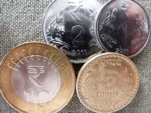 Rupee needs to depreciate from current levels: AV Rajwade, AV Rajwade ...