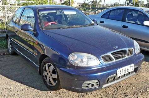 2001 Daewoo Lanos 3-Door HB S
