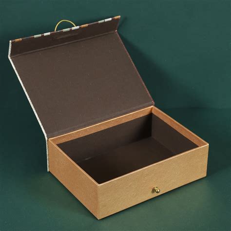 Shop Brown Story Medium Gift Box – PaperMe