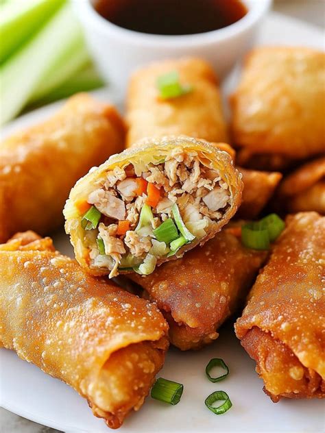 Irresistible Chicken Egg Rolls