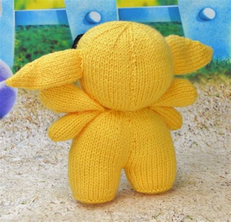 Alien Knitting Pattern 的图像结果