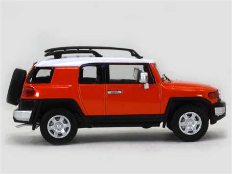 Toyota FJ Cruiser orange 1:64 Stance Hunters diecast scale model car ...