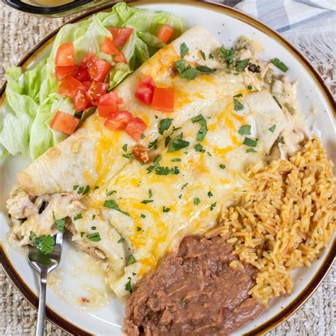Chicken Enchiladas With Green Sauce: Easy Enchiladas Verde